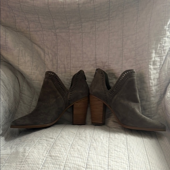 Vince Camino Gray Suede Ankle Boots - Picture 4 of 5